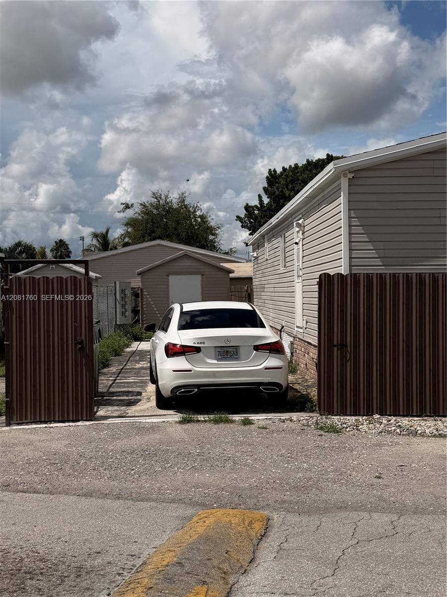 220 NE 12th Ave, Homestead FL 33030 photo 5