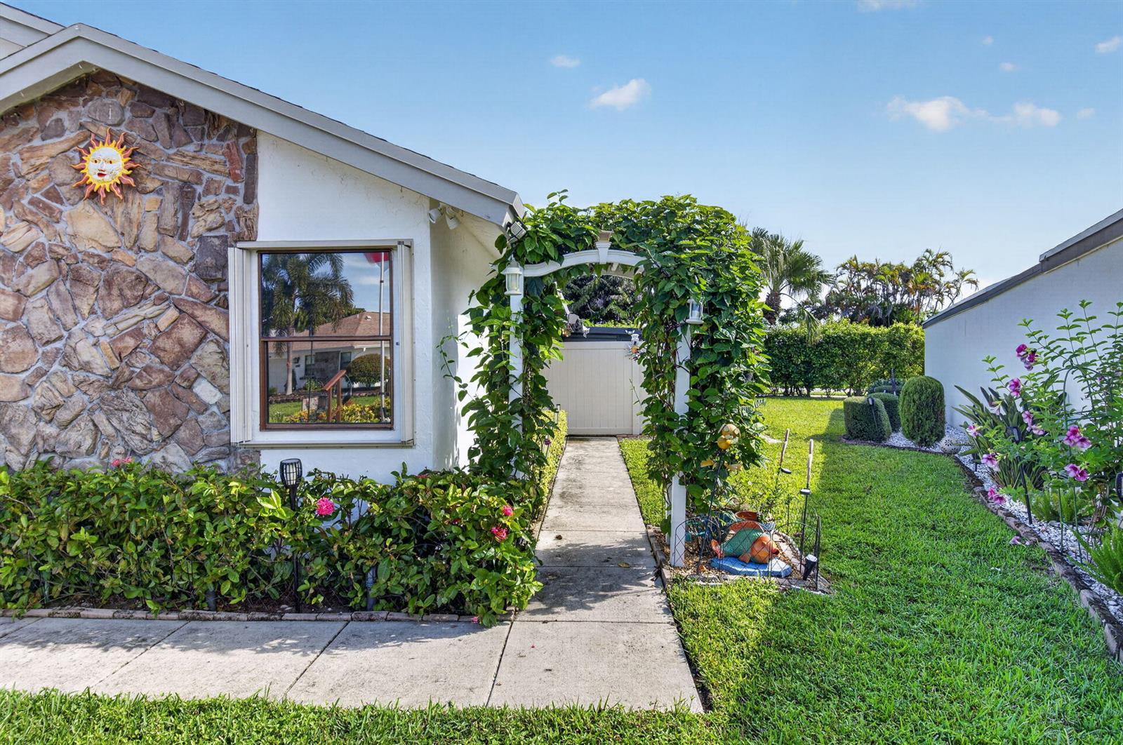 2505 NW 13th Court, Delray Beach FL 33445 photo 5
