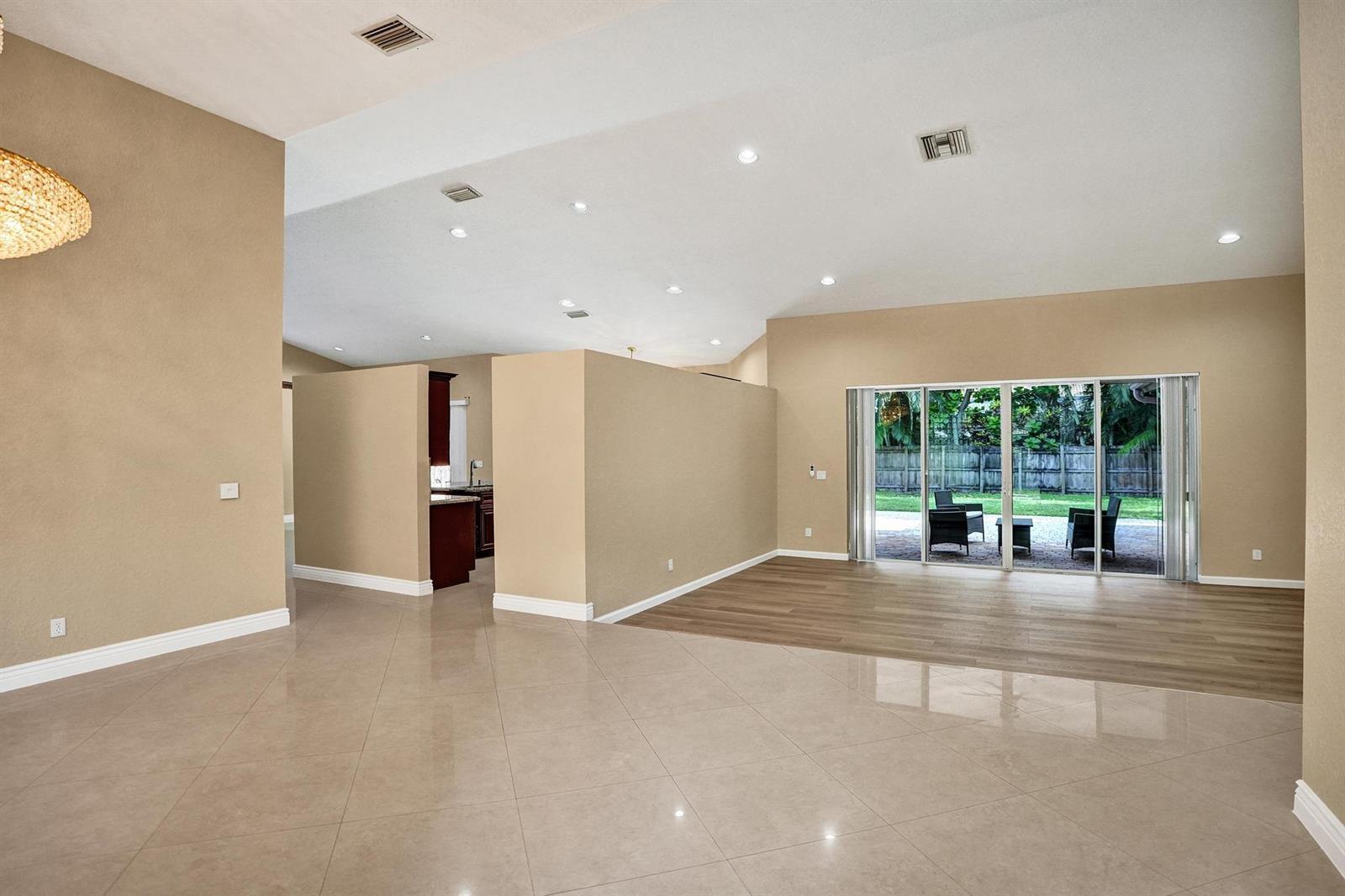 10255 GUATEMALA Street, Cooper City FL 33026 photo 3