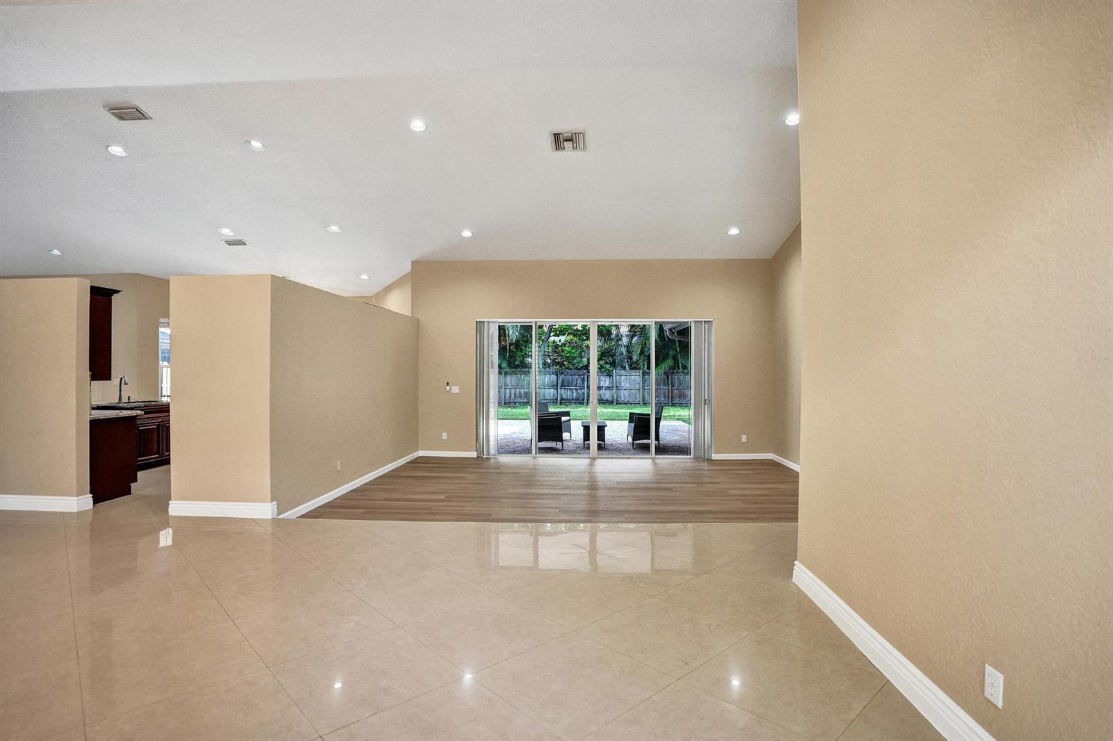 10255 GUATEMALA Street, Cooper City FL 33026 photo 4