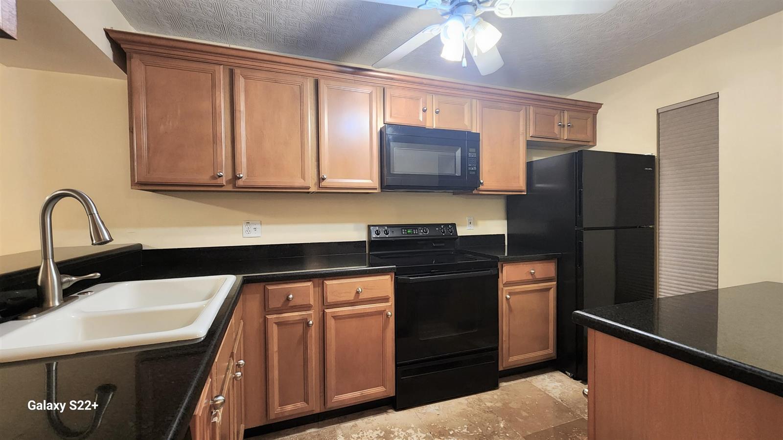 17 ROYAL PALM Way # 3030, Boca Raton FL 33432 photo 2