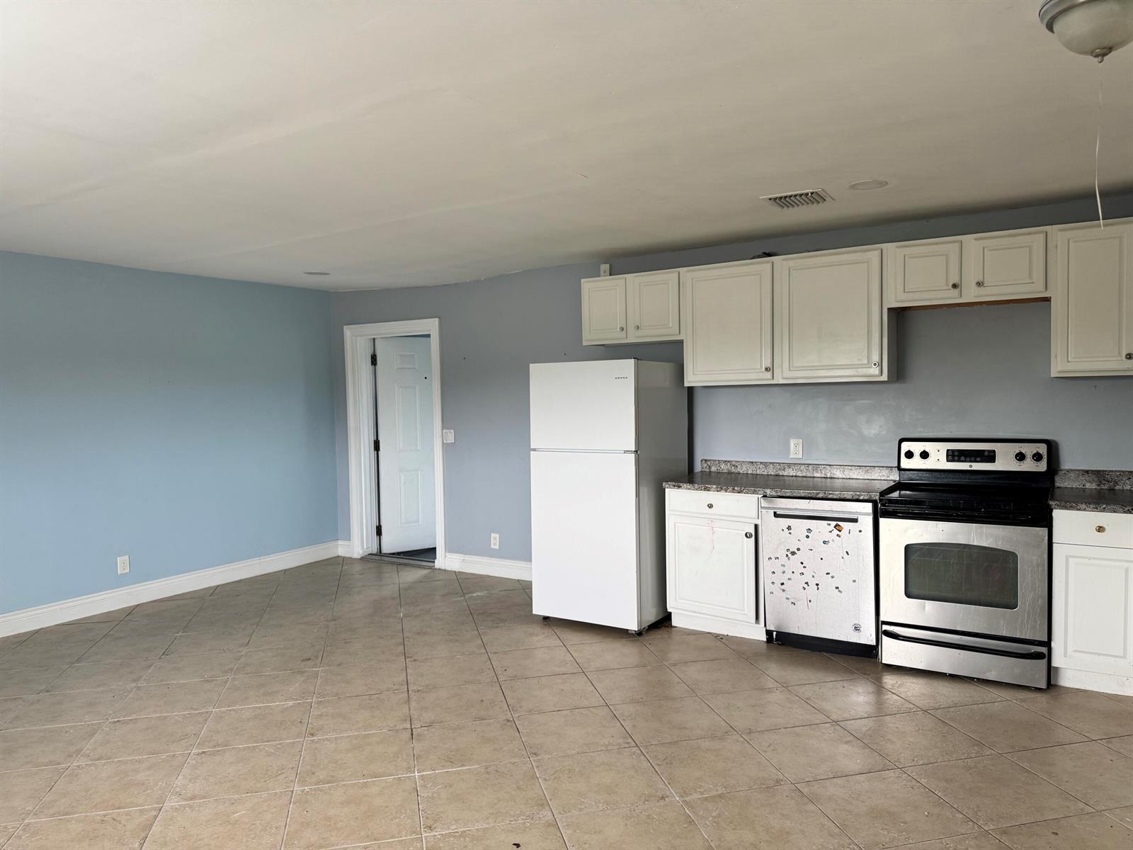 1829 N A Street # 14, FL 33460 photo 2