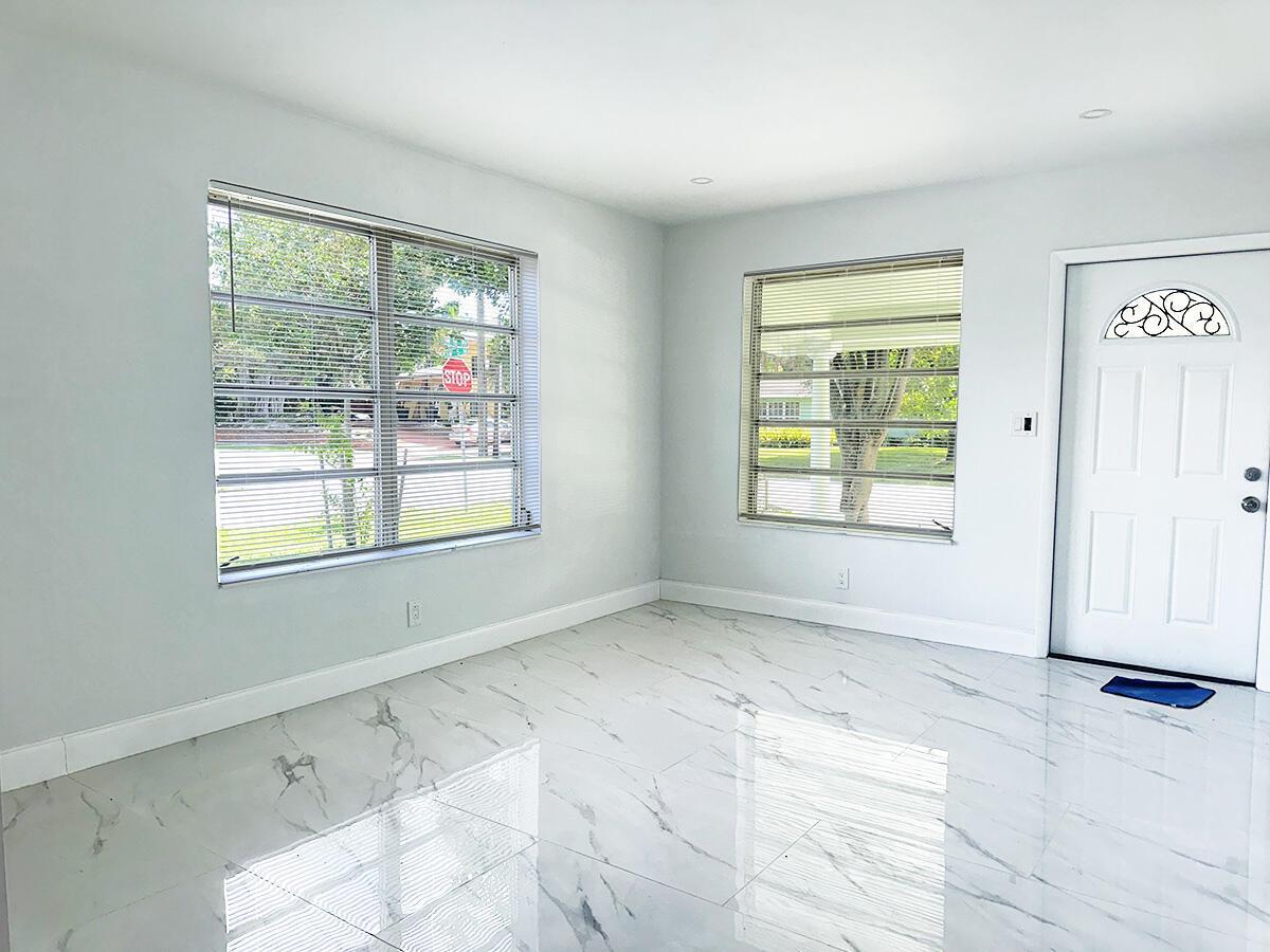 425 SW 18th Avenue # 425, Fort Lauderdale FL 33312 photo 2