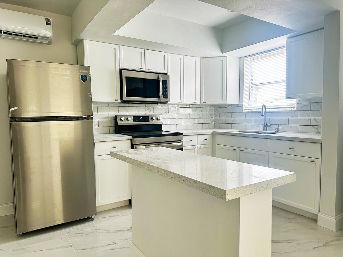 425 SW 18th Avenue # 425, Fort Lauderdale FL 33312
