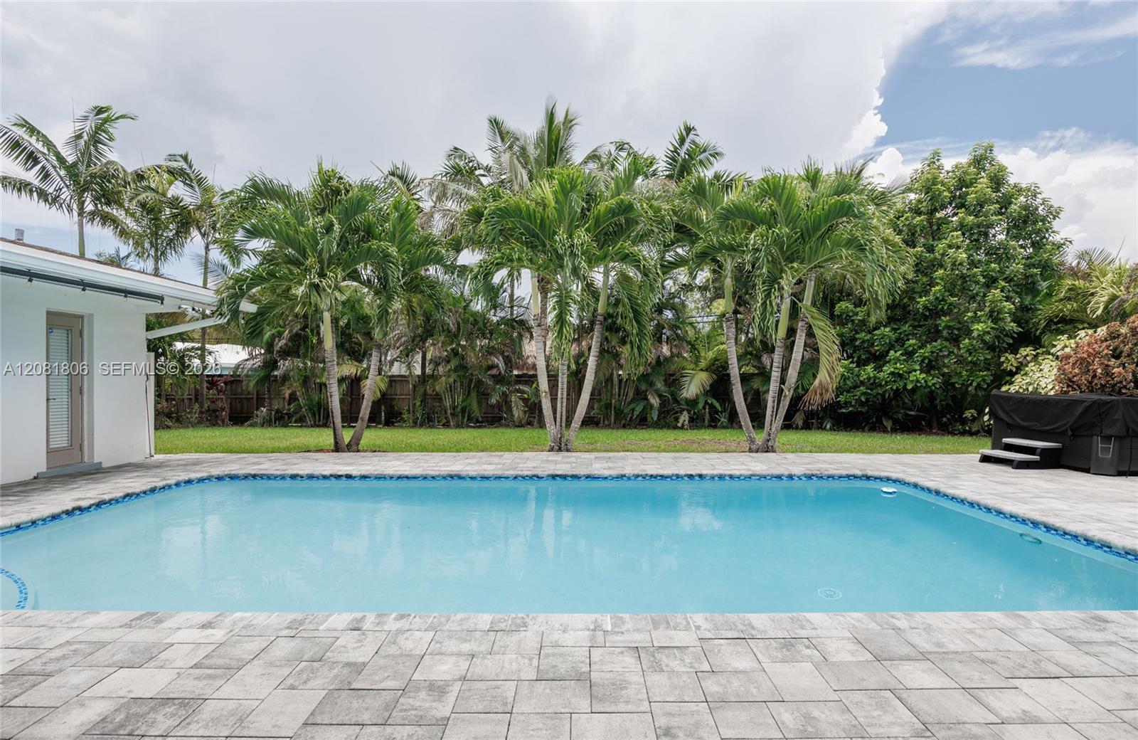 7460 NW 7th Ct, Plantation FL 33317 photo 2