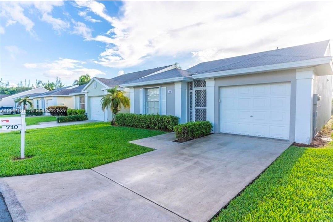 710 SE 22nd Ln, Homestead FL 33033 photo 2