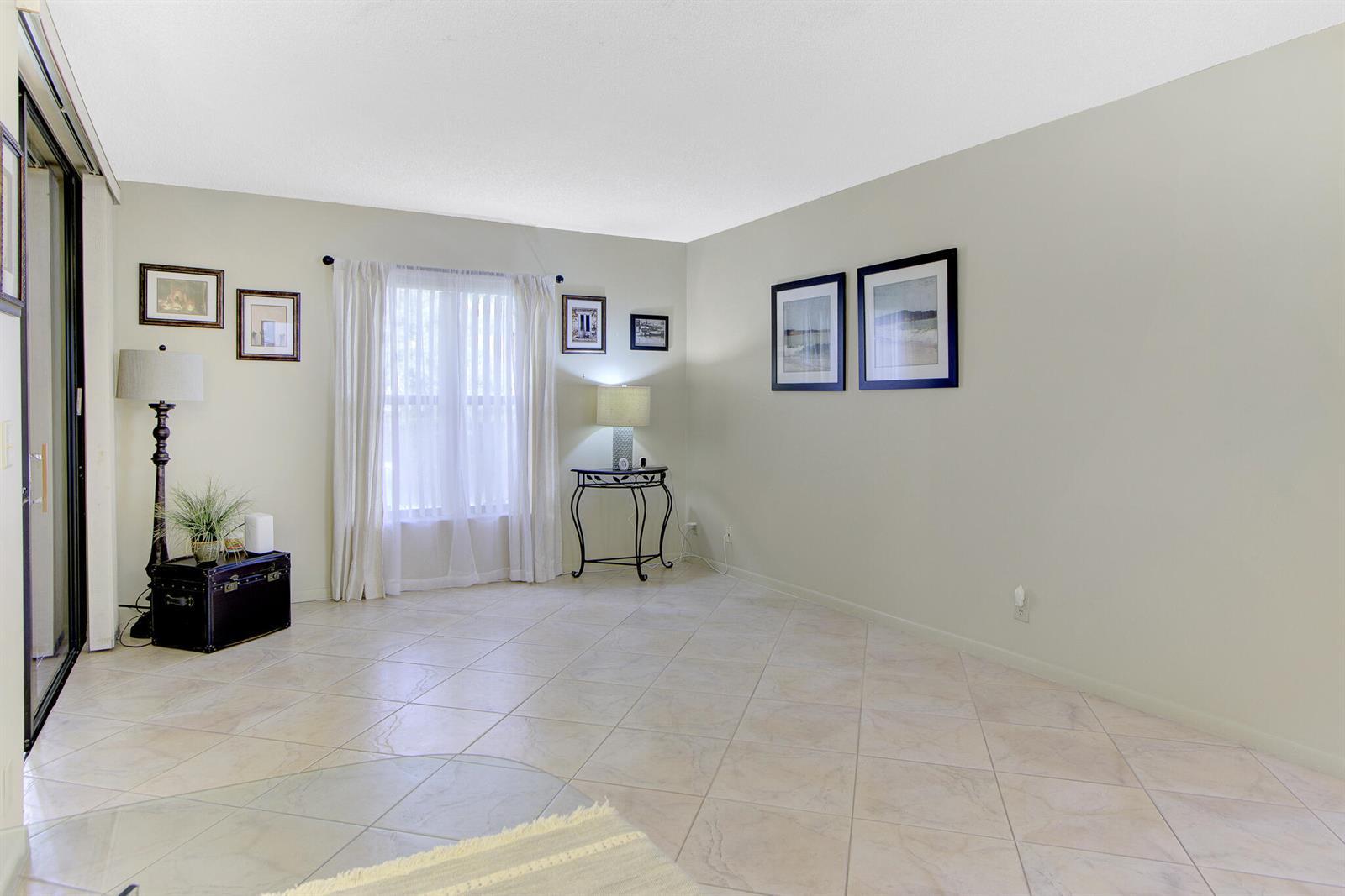 4480 Carambola Circle S, Coconut Creek FL 33066 photo 4