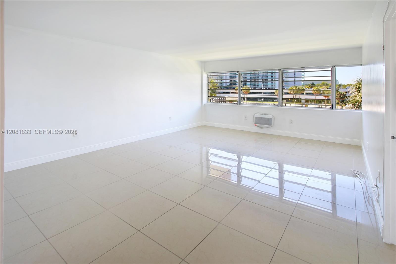 220 Kings Point Dr # 304, Sunny Isles Beach FL 33160 photo 4