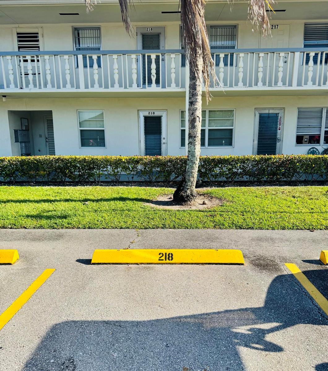218 Kent M # M, West Palm Beach FL 33417 photo 4