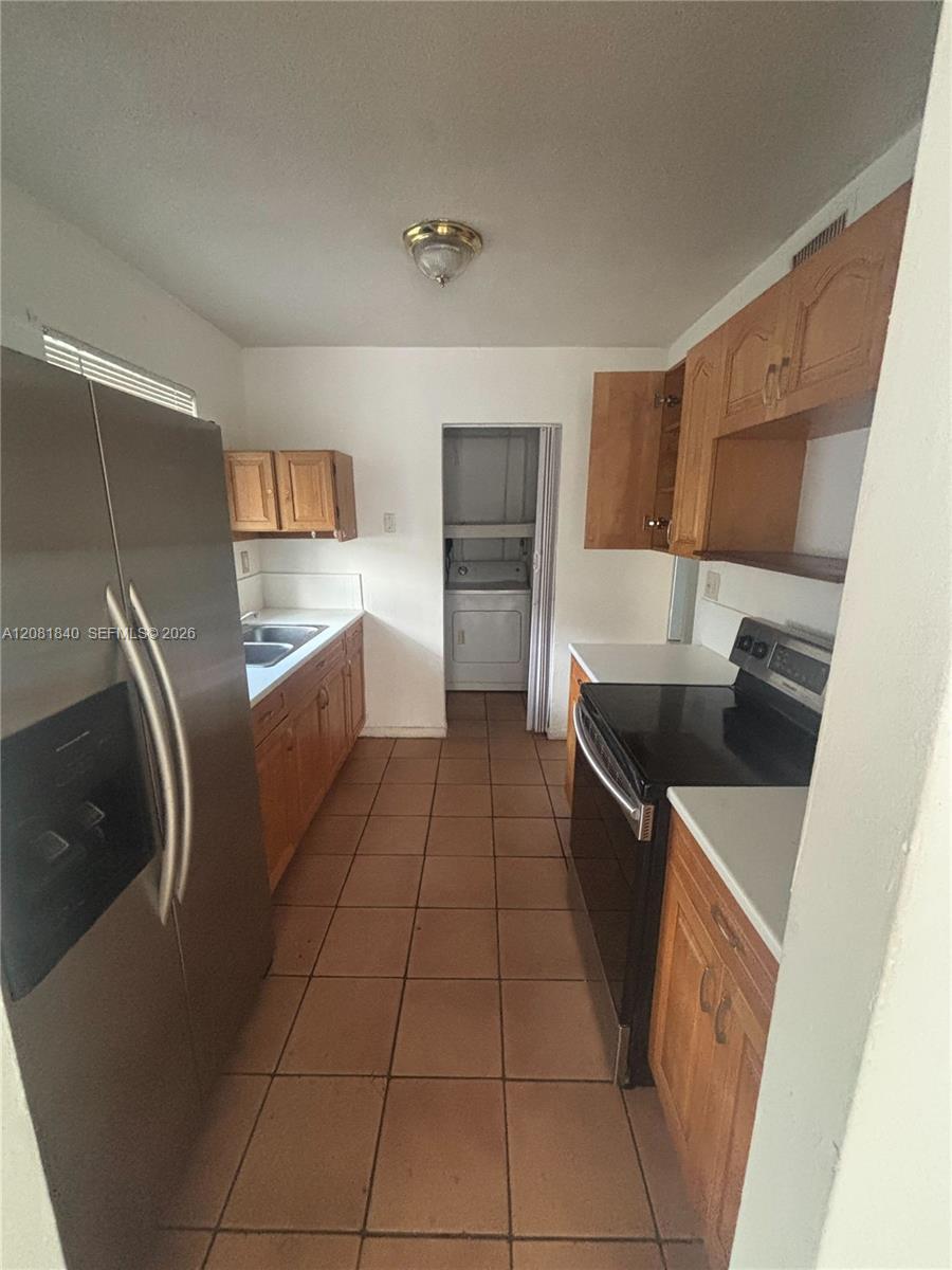 15813 NW 38th Pl # 15813, Miami Gardens FL 33054 photo 3