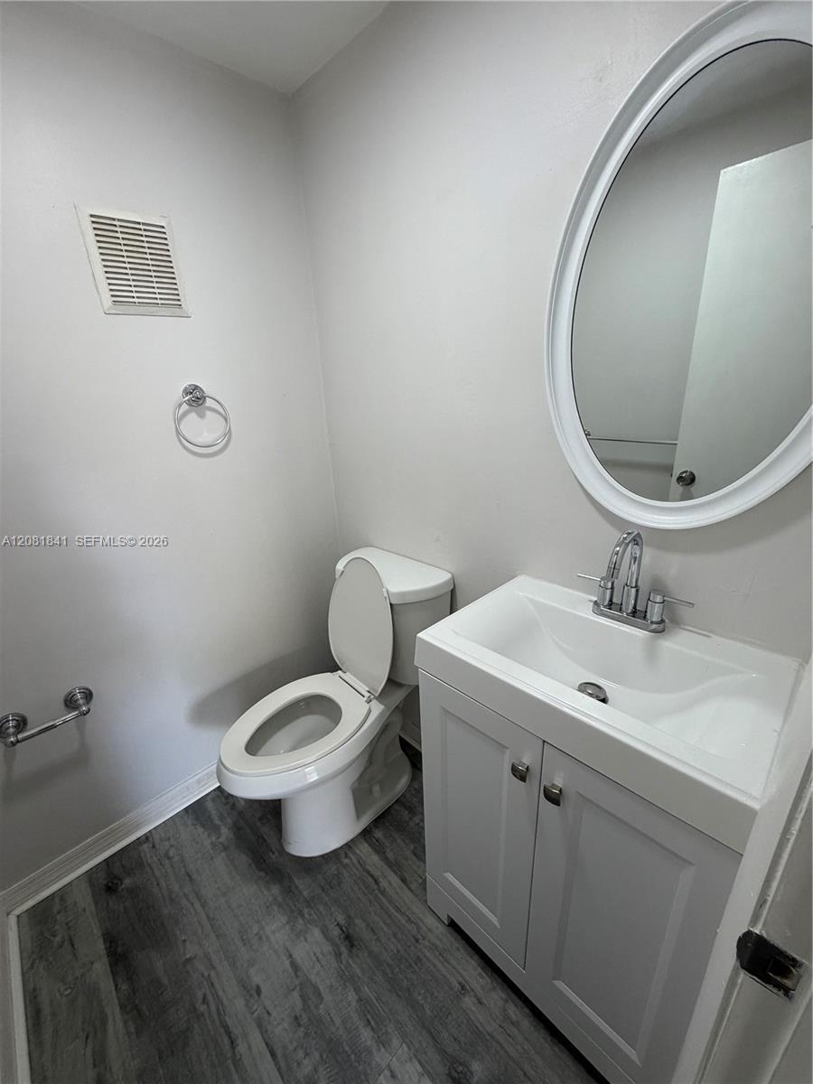 9371 Fontainebleau Blvd # I225, Miami FL 33172 photo 5