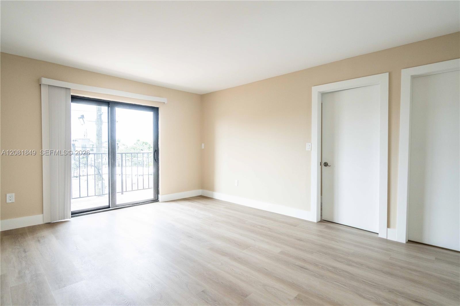 6960 Rue Vendome # 402, Miami Beach FL 33141 photo 3