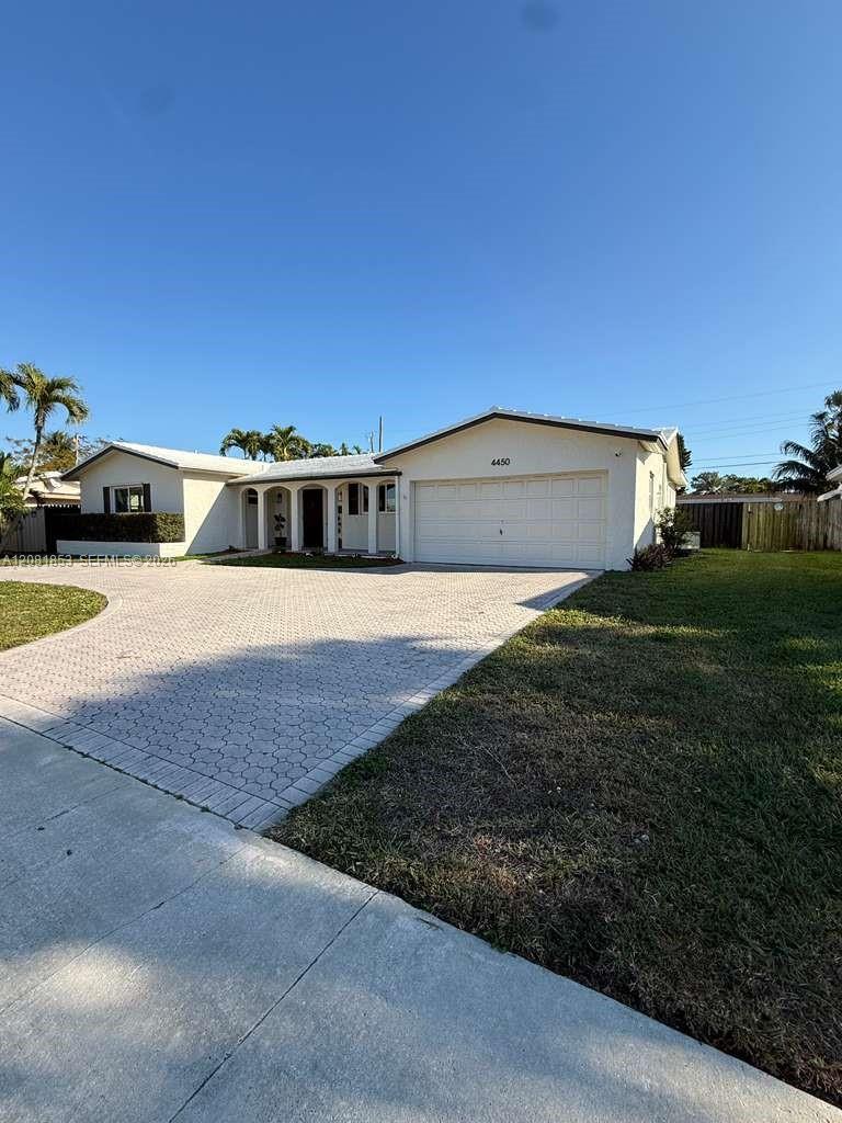 4450 NW 9th St, Coconut Creek FL 33066 photo 2