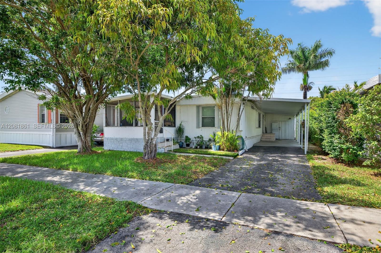 2430 SW 53rd St # 2430, Dania Beach FL 33312