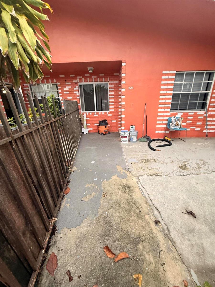 321 NW 57TH Street, Oakland Park FL 33309 photo 3