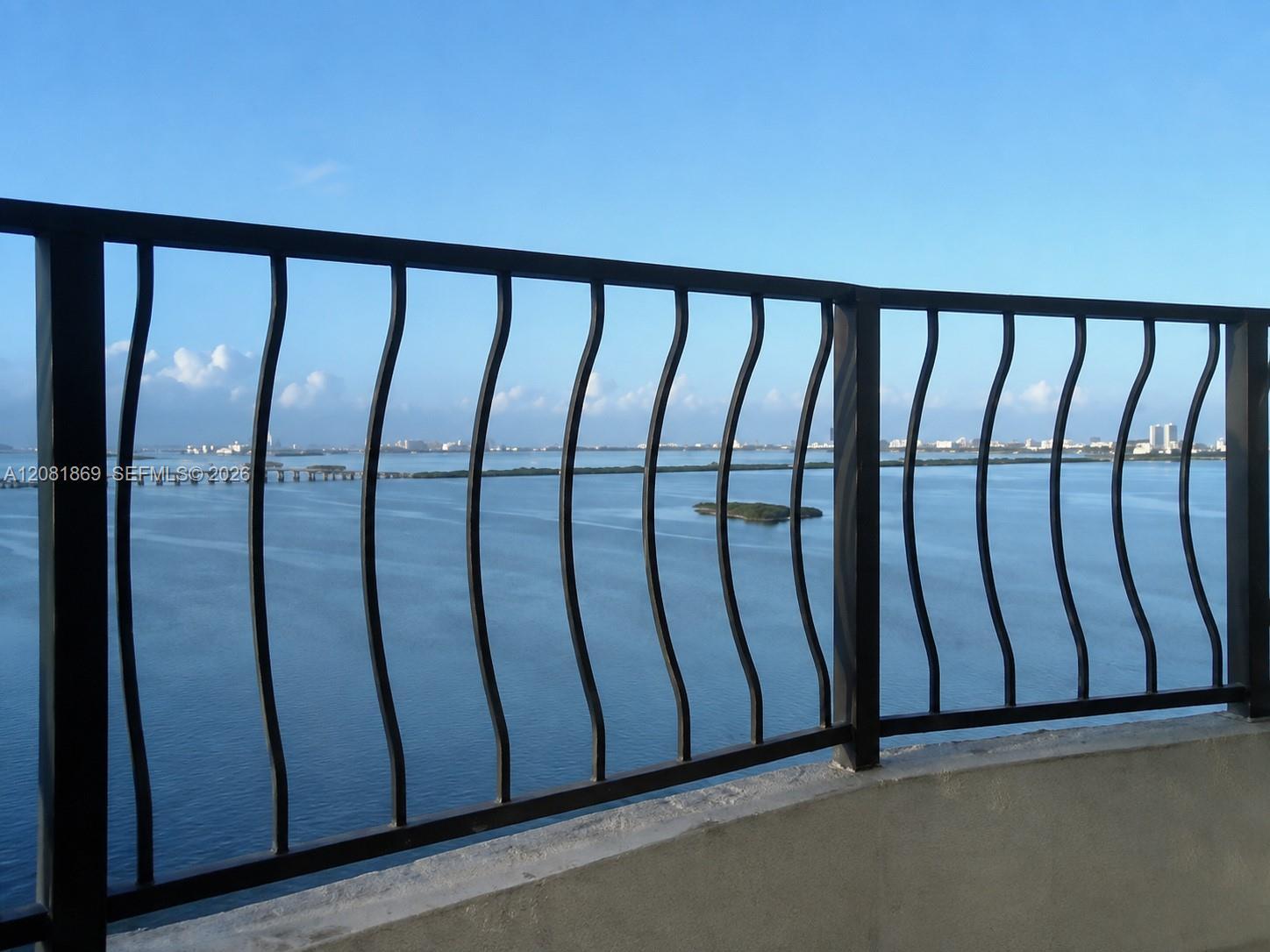 555 NE 15th St # 28D, Miami FL 33132 photo 4