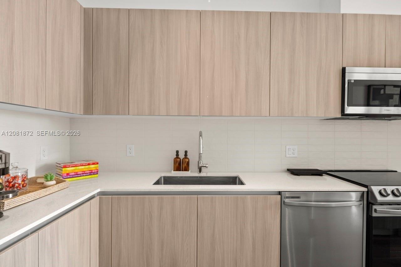 2800 SW 27th Terrace # 0211, Miami FL 33133 photo 2