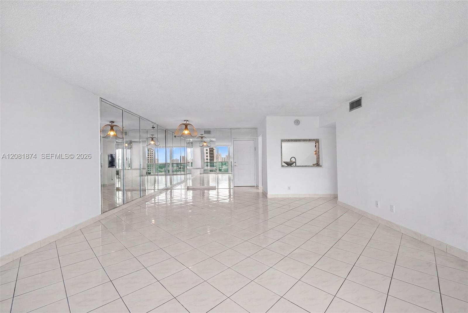 100 Bayview Dr # 1428, Sunny Isles Beach FL 33160 photo 3