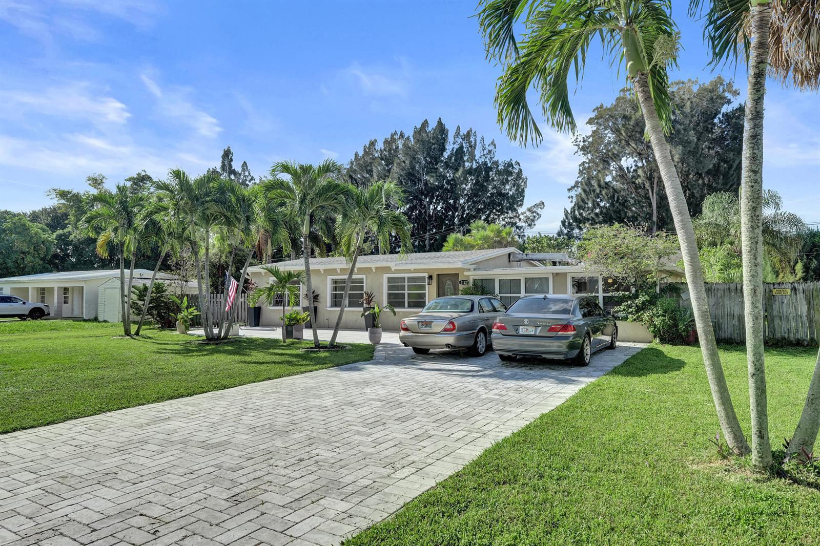 3127 Carol Avenue, Palm Springs FL 33461 photo 3