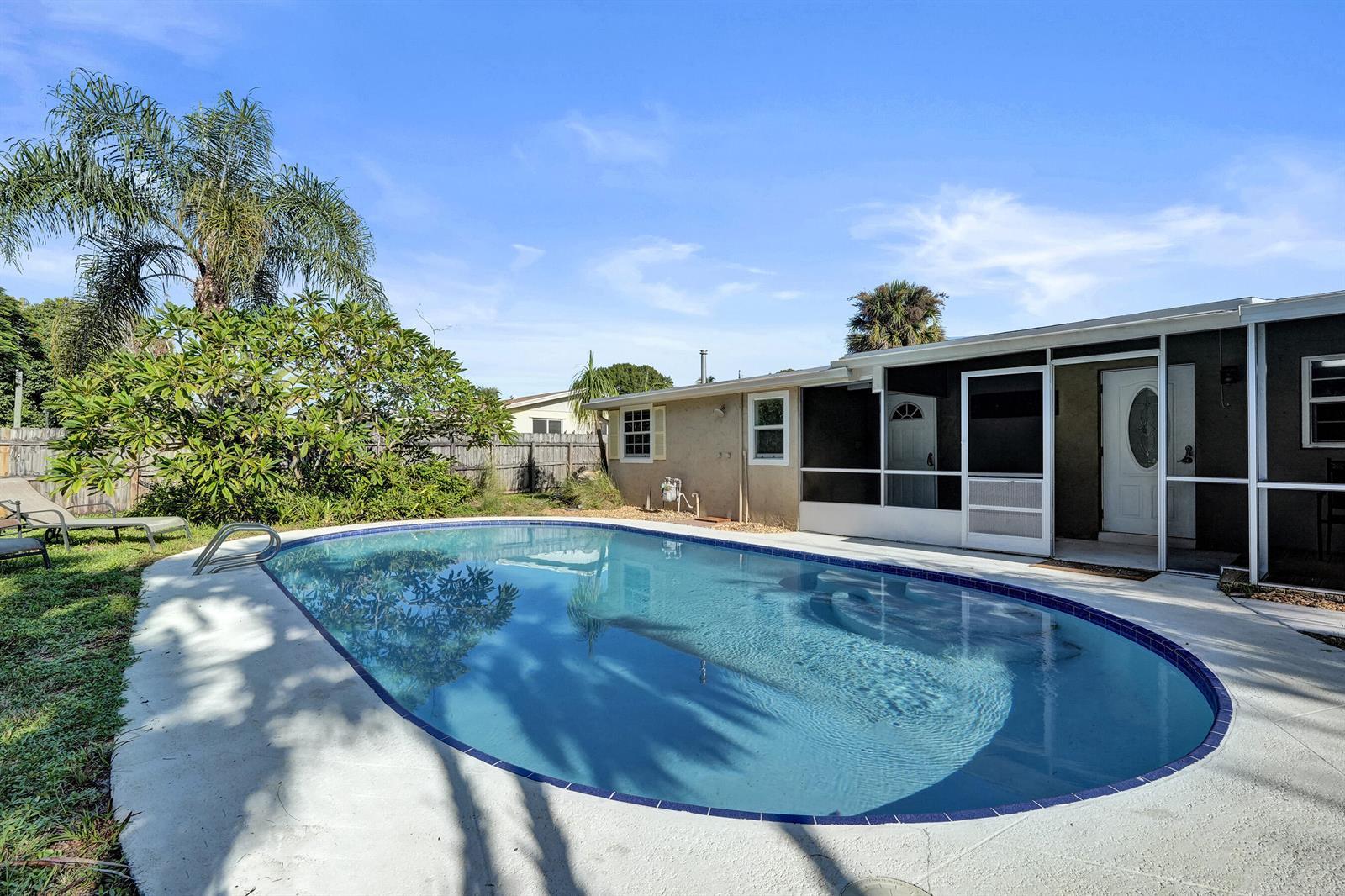 3127 Carol Avenue, Palm Springs FL 33461 photo 4
