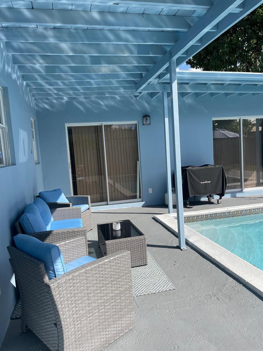 6456 Custer Street, Hollywood FL 33024 photo 4