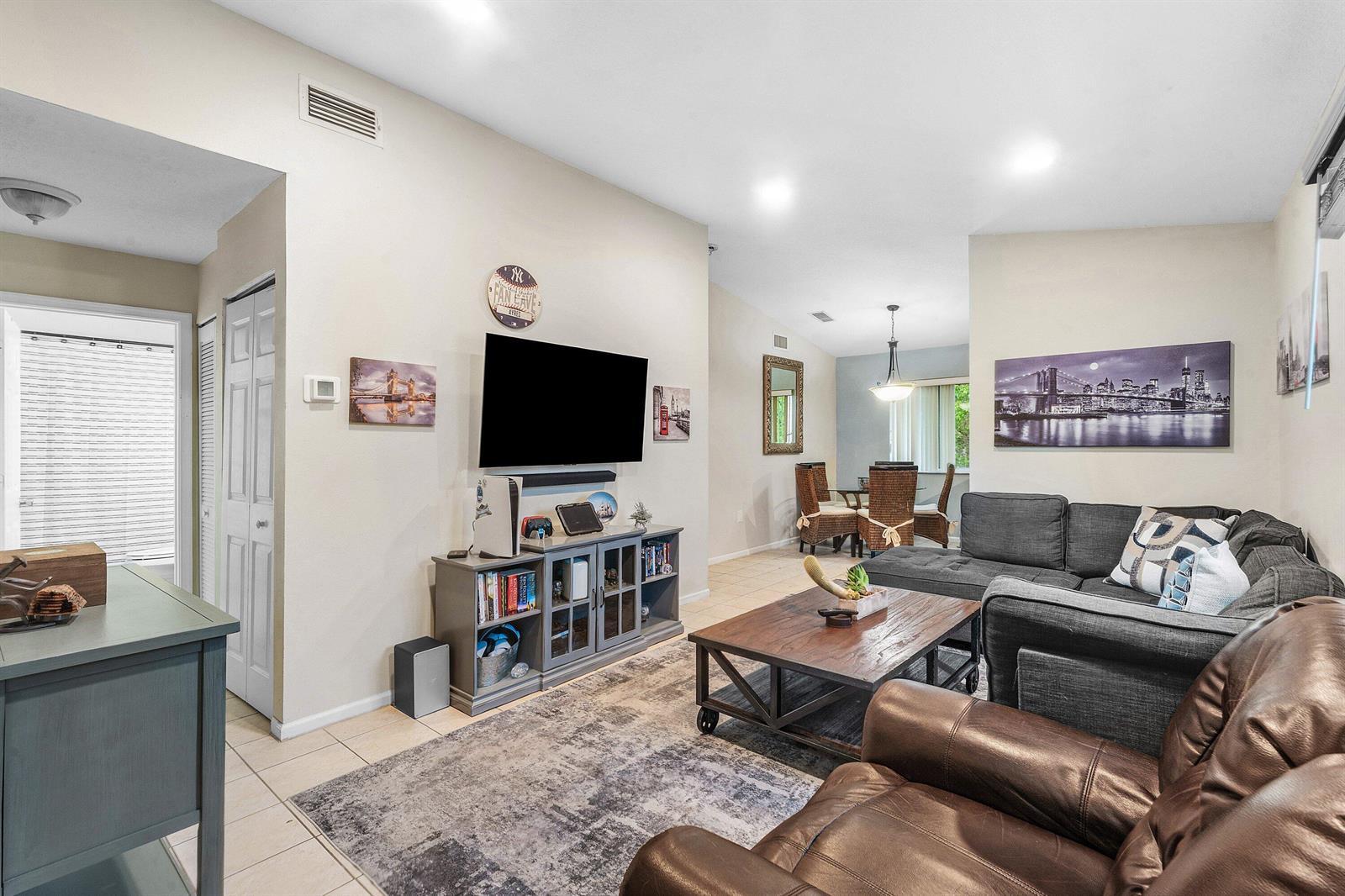 3504 Briar Bay Boulevard # 206, West Palm Beach FL 33411 photo 5