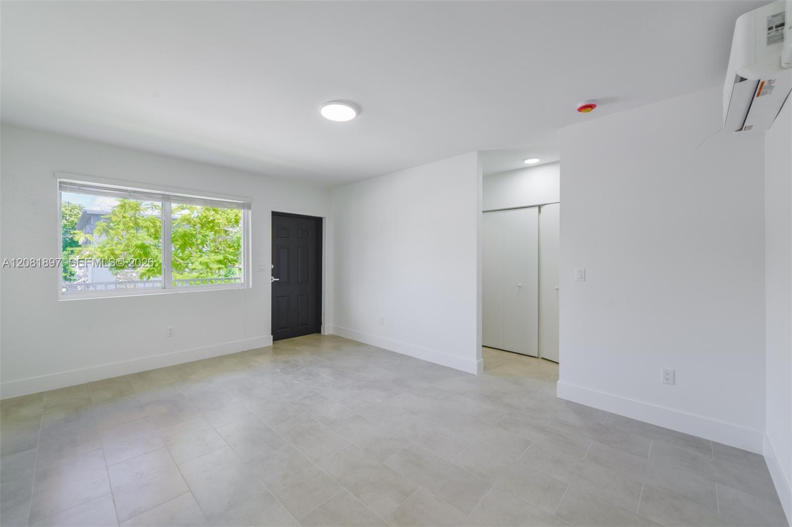 505 SW 7th Ct # 6, Miami FL 33130 photo 3