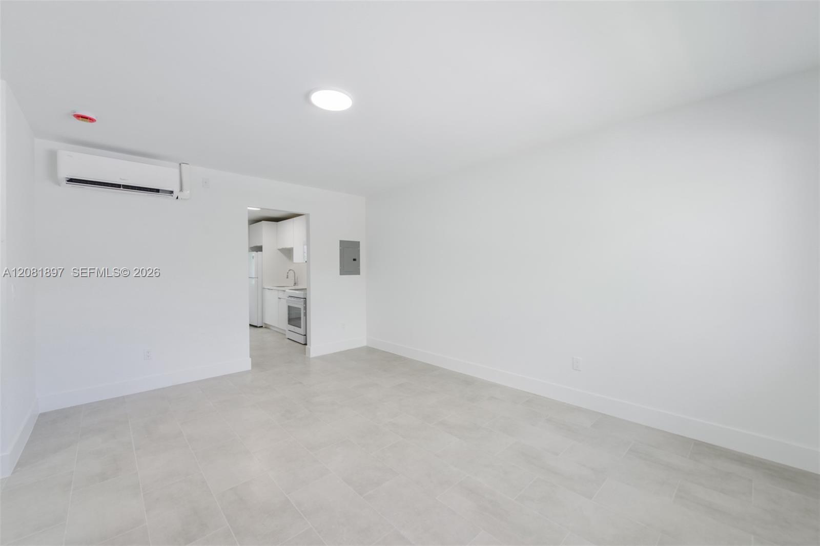 505 SW 7th Ct # 6, Miami FL 33130 photo 4