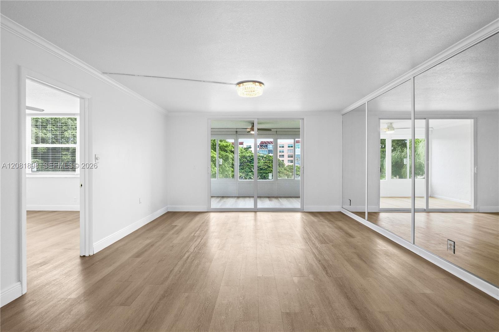 27 Abbey Ln # 403, Delray Beach FL 33446