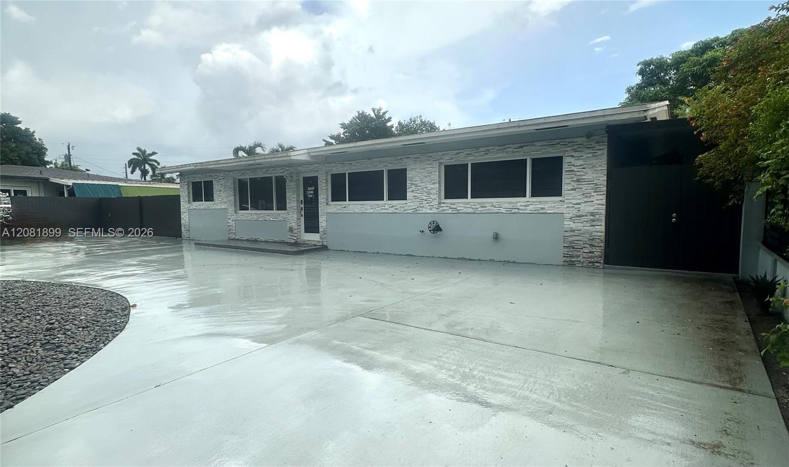 6605 W 6th Ave # 0, Hialeah FL 33012 photo 3