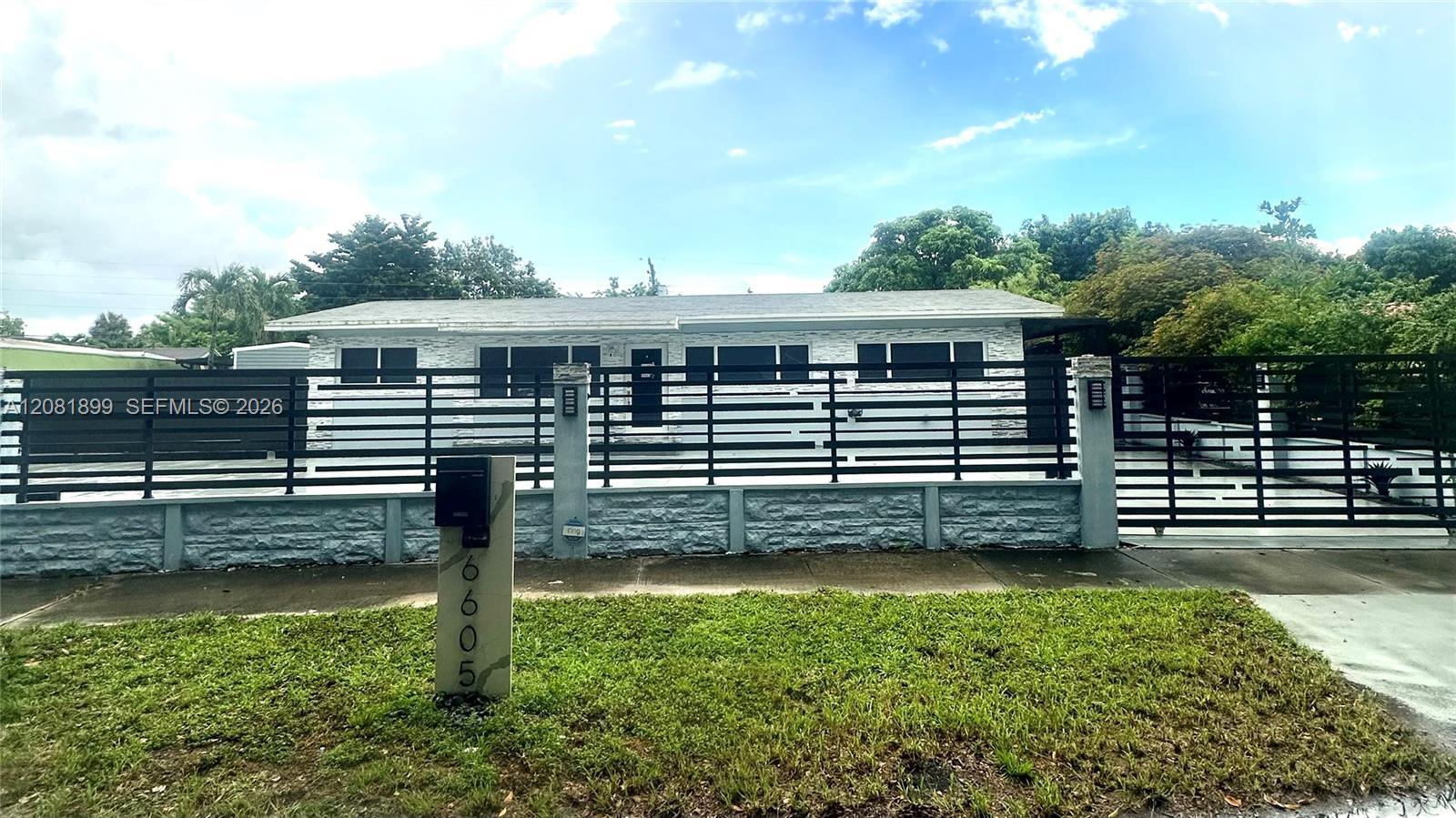 6605 W 6th Ave # 0, Hialeah FL 33012