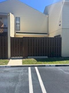 631 EXECUTIVE CENTER Drive # K104, West Palm Beach FL 33401 photo 2