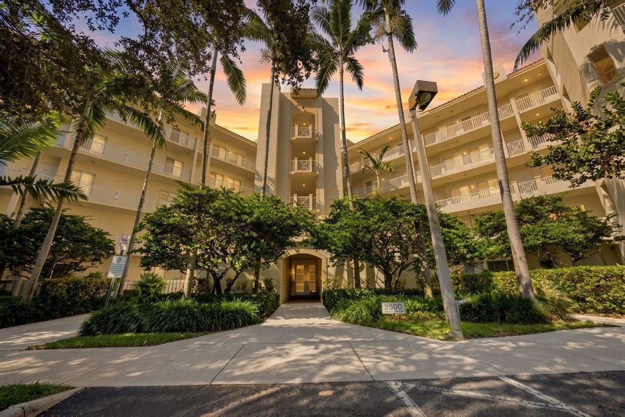 3500 OAKS CLUBHOUSE Drive # 510, Pompano Beach FL 33069 photo 2
