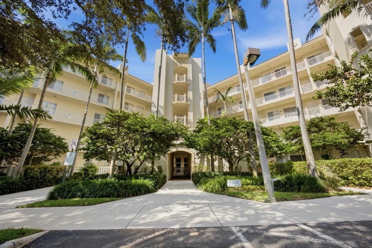 3500 OAKS CLUBHOUSE Drive # 510, Pompano Beach FL 33069