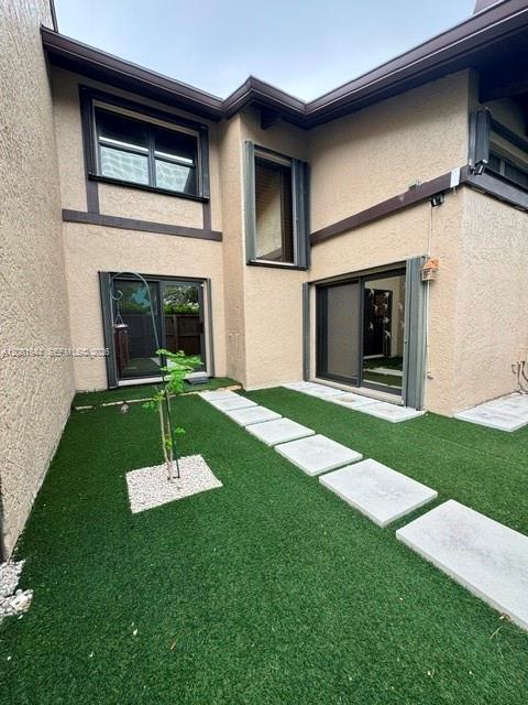 1840 Bayberry Dr, Pembroke Pines FL 33024
