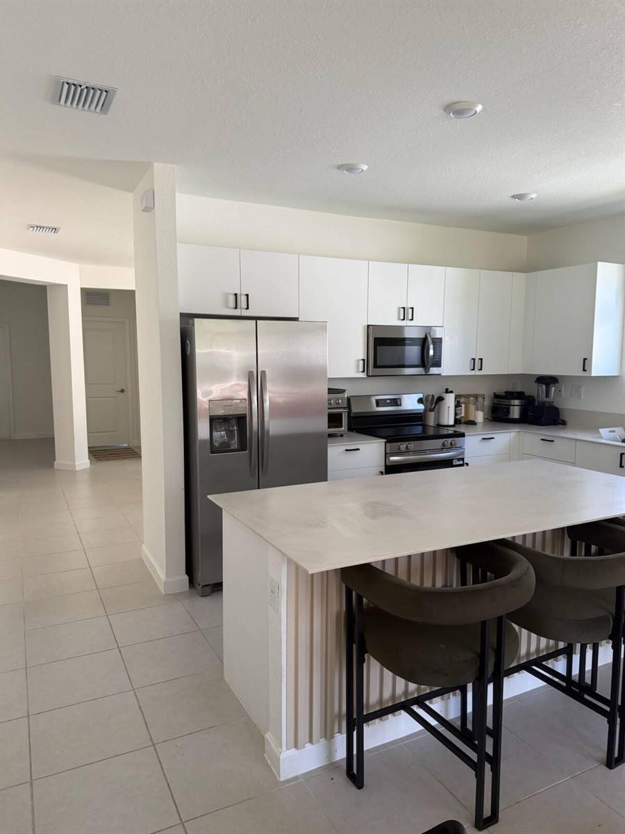 2402 SE 30th Street, Homestead FL 33033 photo 4