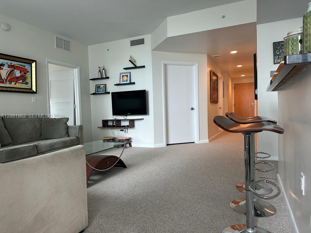 253 NE 2nd St # 1402, Miami FL 33132 photo 2