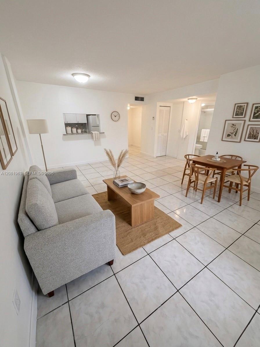 2725 W Okeechobee Rd # 3, Hialeah FL 33010 photo 2