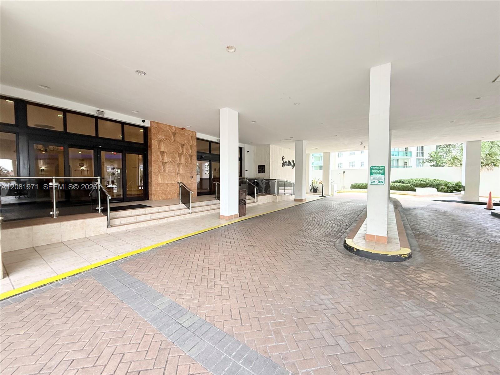 3725 S Ocean Dr # 423, Hollywood FL 33019 photo 2