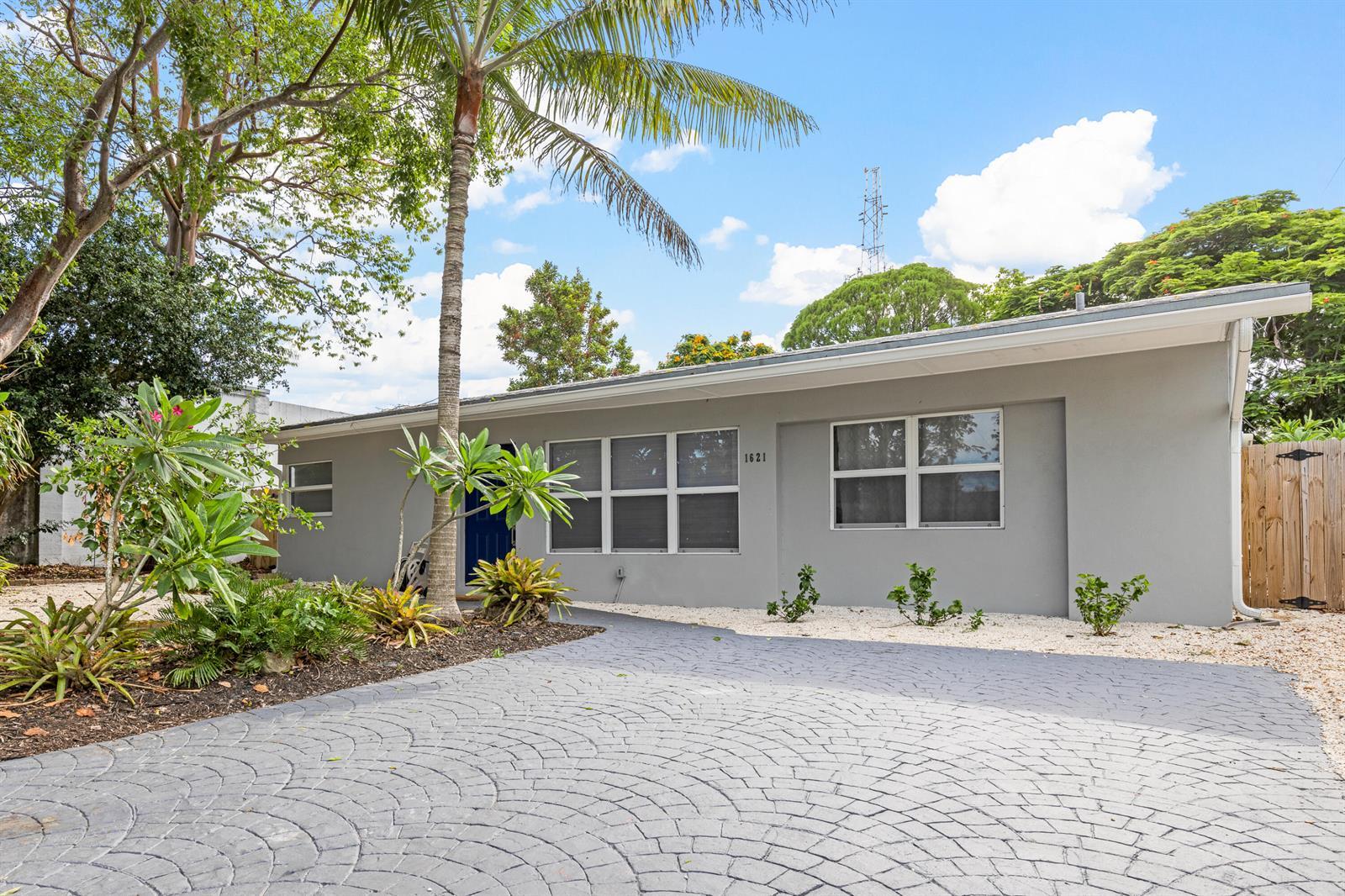 1621 NE 1ST Avenue, Pompano Beach FL 33060 photo 4