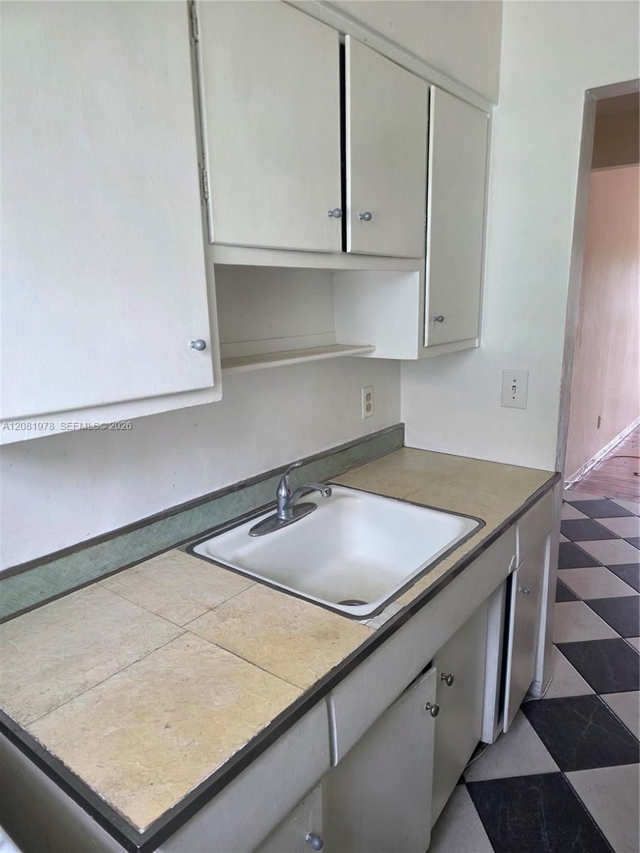 635 8th St # 202, Miami Beach FL 33139 photo 5