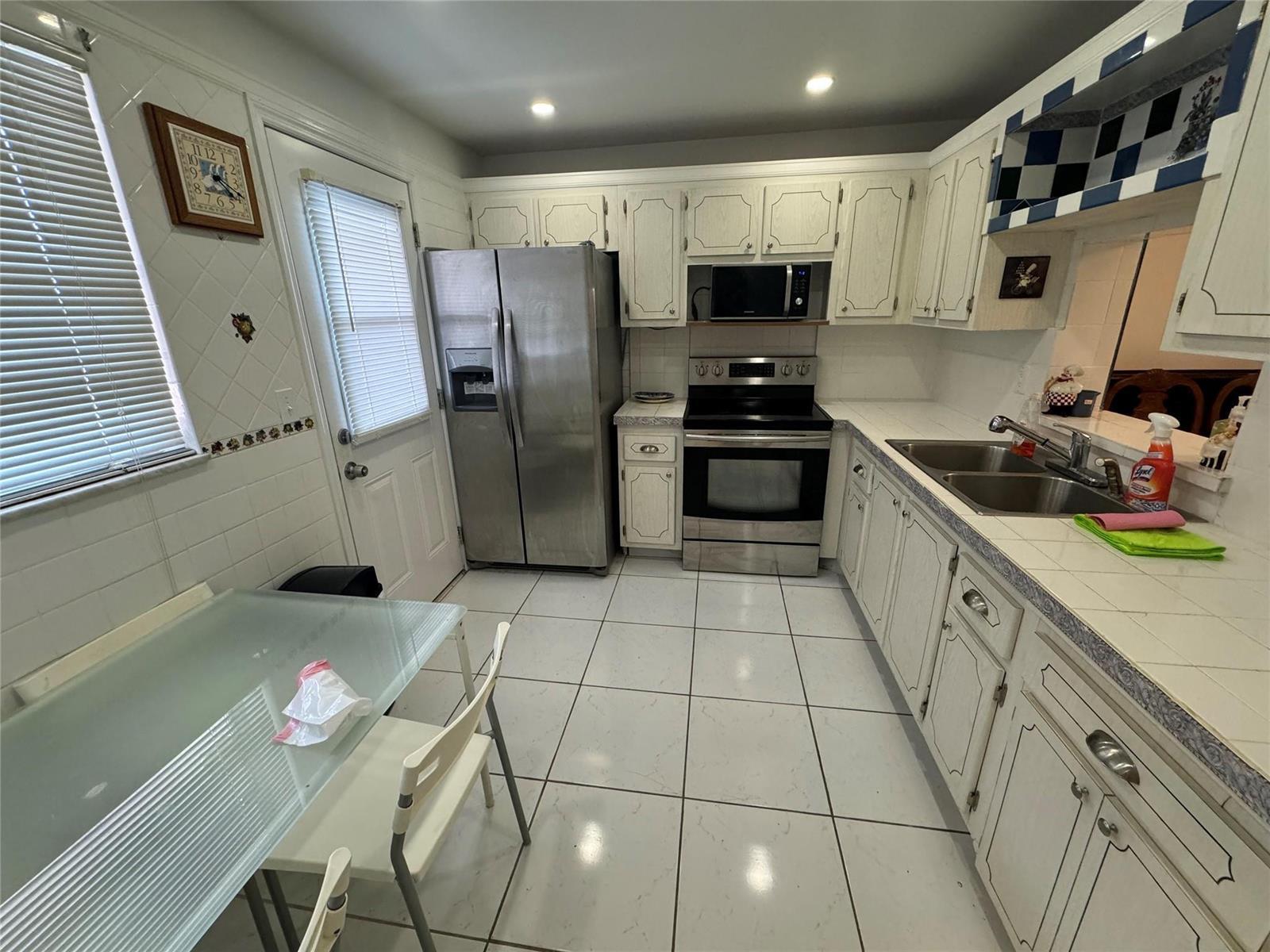 301 NE 14TH Avenue # 708, Hallandale Beach FL 33009 photo 3