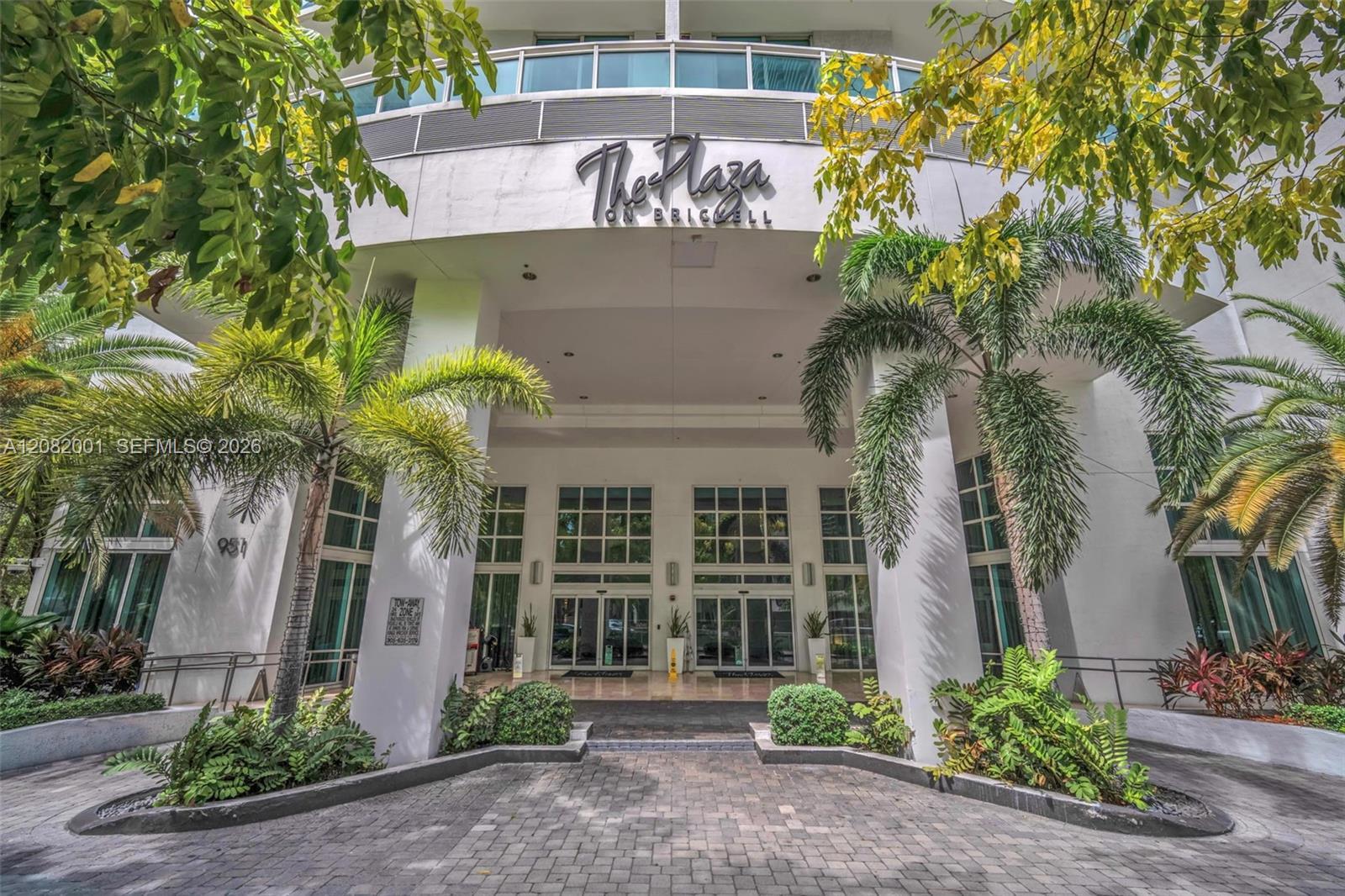 951 Brickell Ave # 2403, Miami FL 33131 photo 2