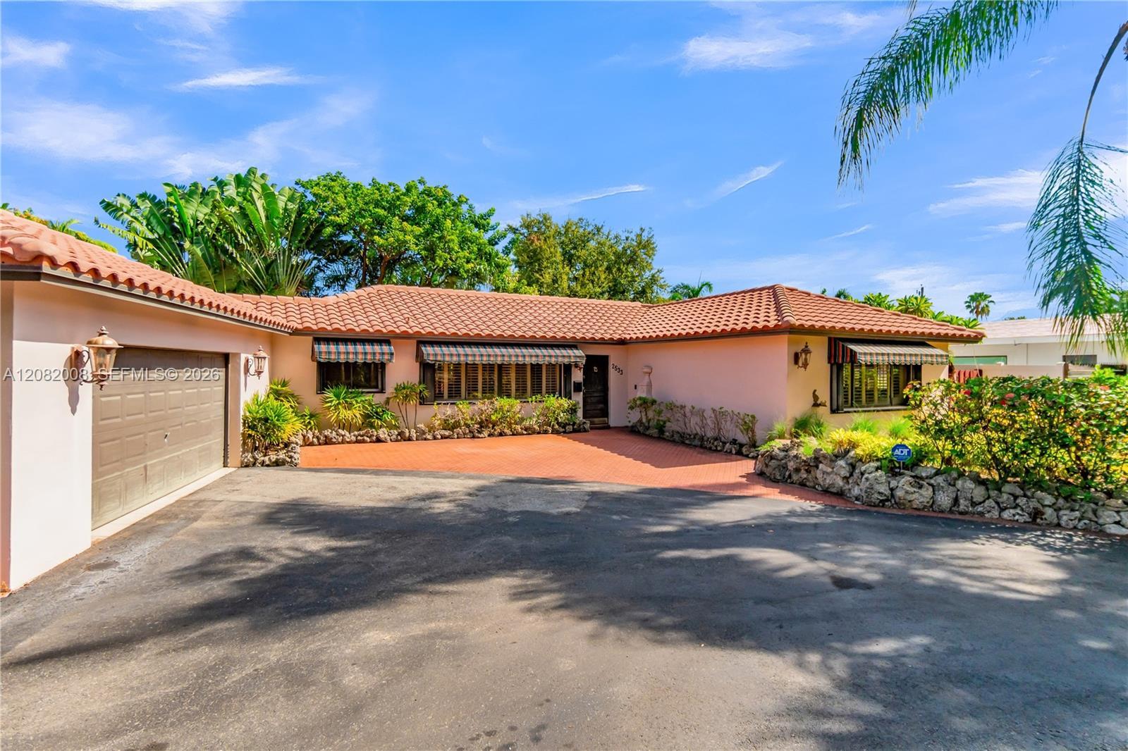2533 NE 35th Dr, Fort Lauderdale FL 33308 photo 2