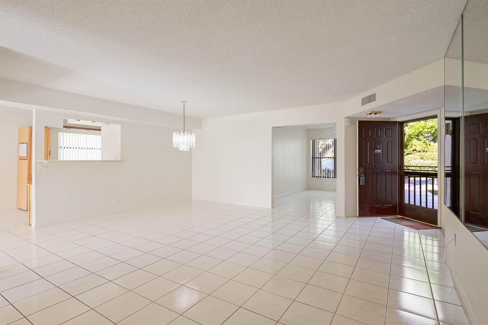 3367 Perimeter Drive, FL 33467 photo 4