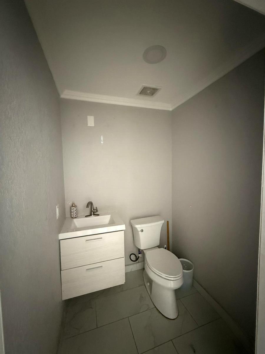 19802 NW 33rd Court, Miami Gardens FL 33056 photo 4
