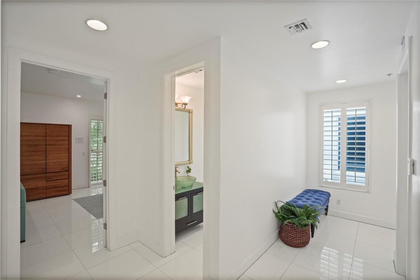 347 Oak Street # B1, Hollywood FL 33019 photo 5