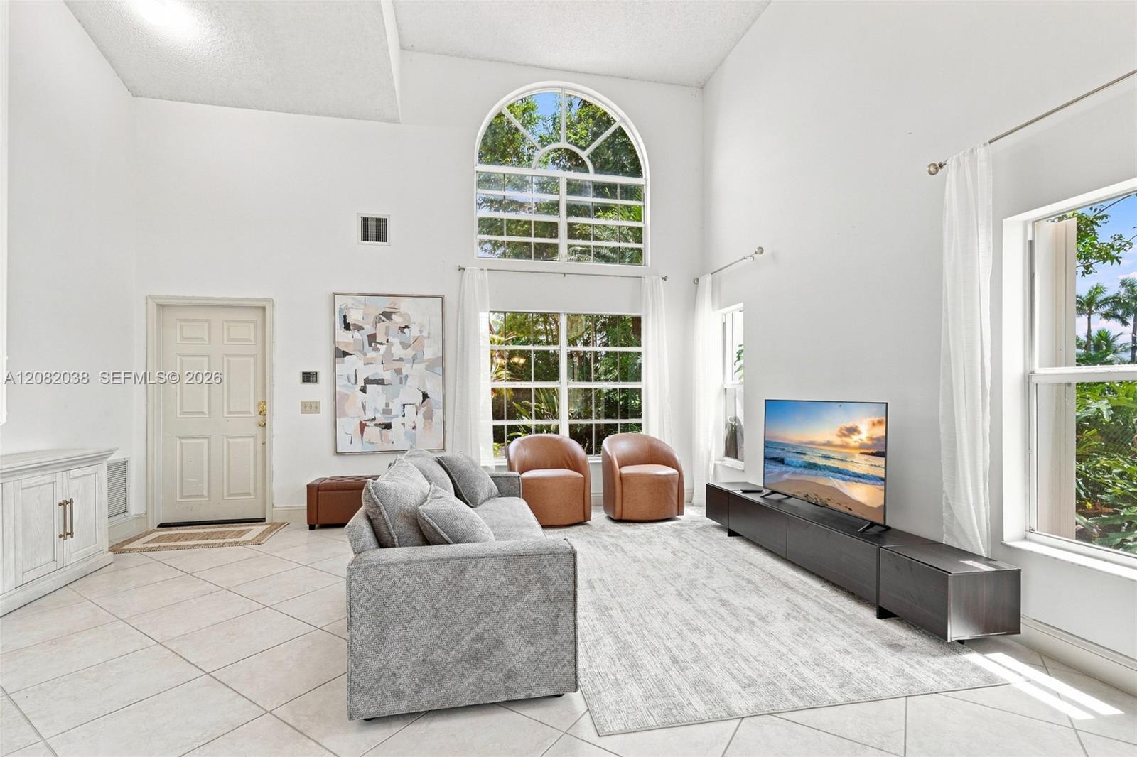 2873 Oak Park Cir, Davie FL 33328 photo 4