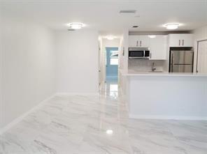2408 NE 4th Street, Pompano Beach FL 33062 photo 2