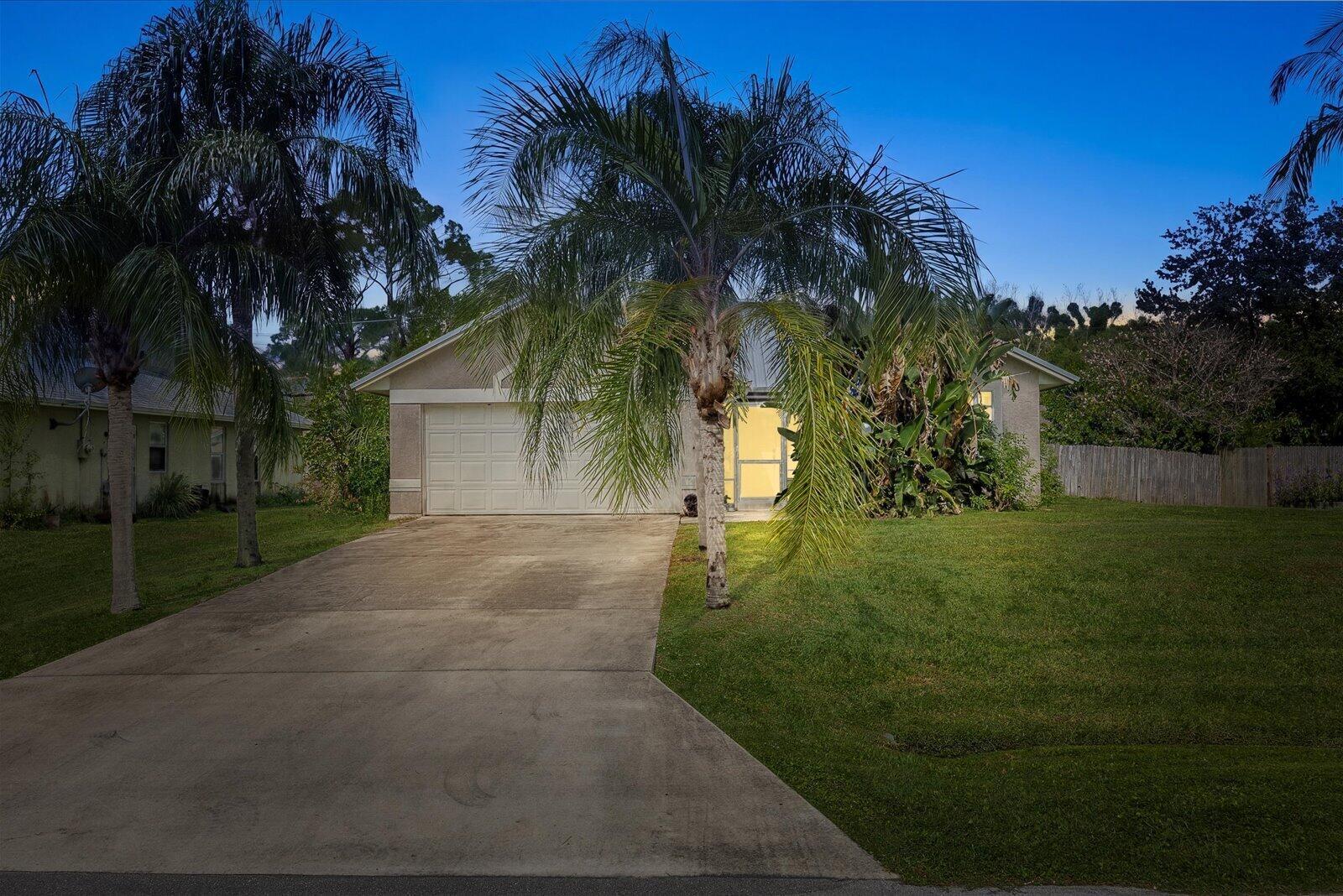 764 NE Eastlake Street, Port St. Lucie FL 34983